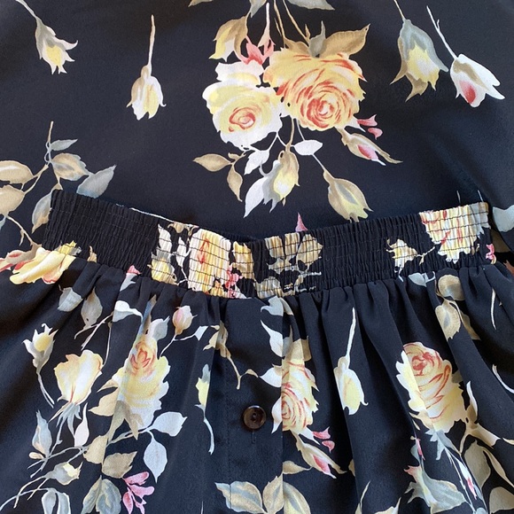 Vintage Button-front Skirt - Picture 5 of 9